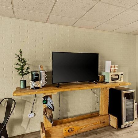 Stonegate Lodge King Bed Wifi 50 Roku Tv Salt Water Pool Room #104 Eureka Springs Eksteriør bilde